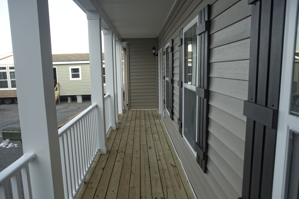 Summit Lattimore 1S3017V by RAnell Homes